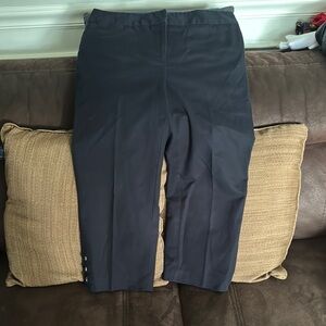 Rafaela | Black Cropped Curv Pants with Laced Detail at the bottom Size 6